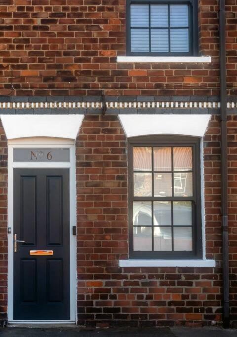 No6 - Beverley - Elegant Townhouse - Central Location Bagian luar foto